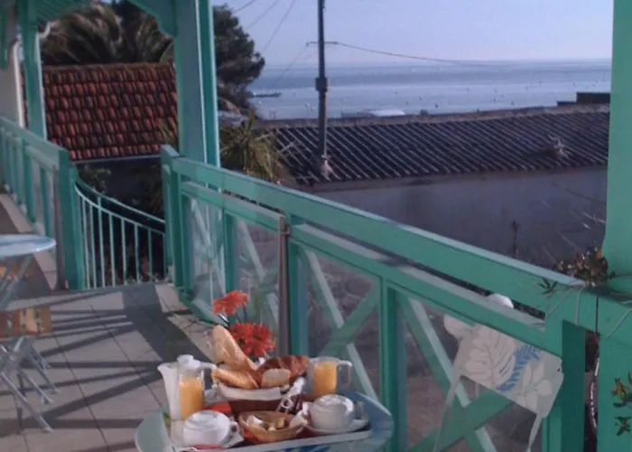 Hotel Orange Marine 2*