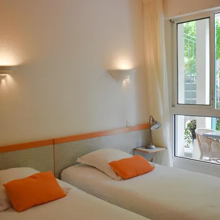 Orange Marine Hotel 2*