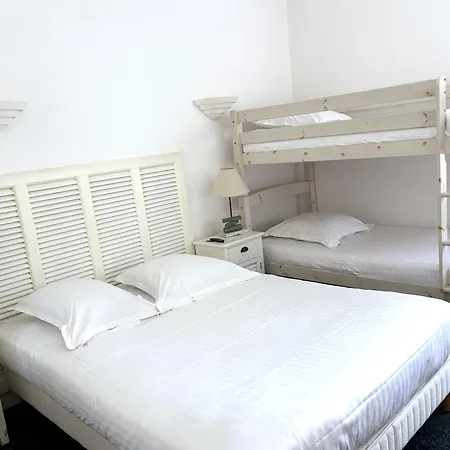 فندق Orange Marine 2*