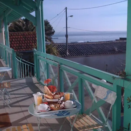 Hotell Orange Marine 2*