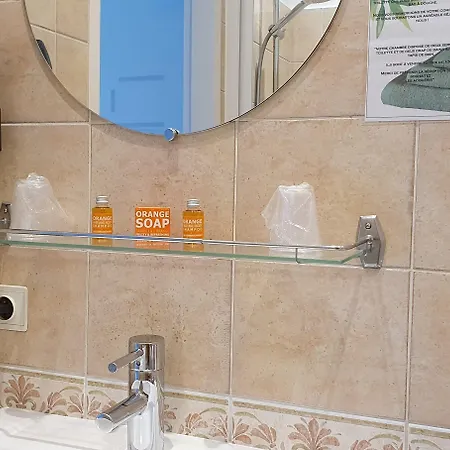 Ξενοδοχείο Orange Marine 2*