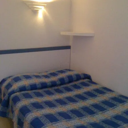 Orange Marine Hotell 2*