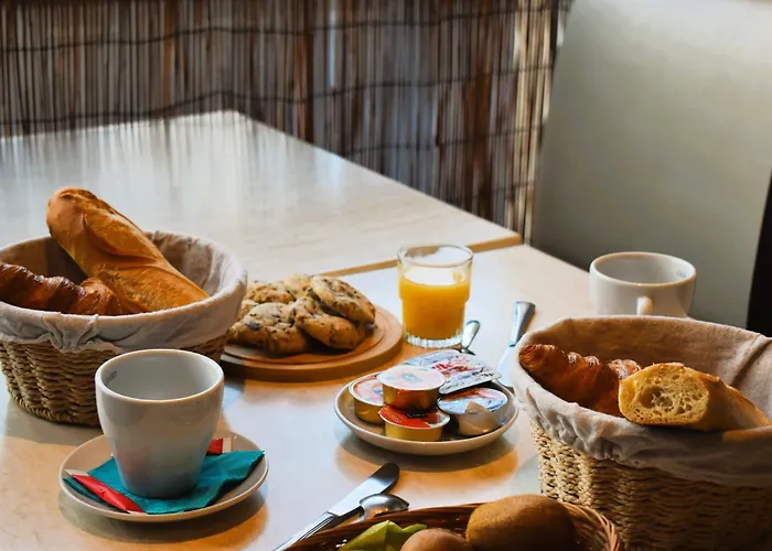 Orange Marine فندق 2*