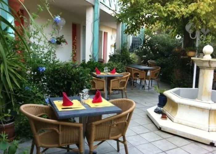 فندق Orange Marine 2*